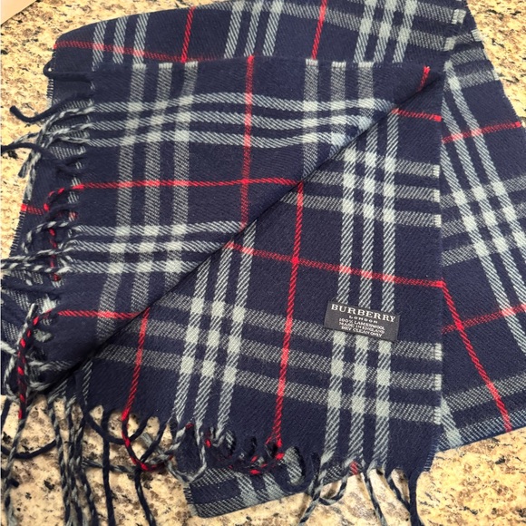 Burberry Lambs Wool Navy and Red Check Scarf $599 - Picture 1 of 2